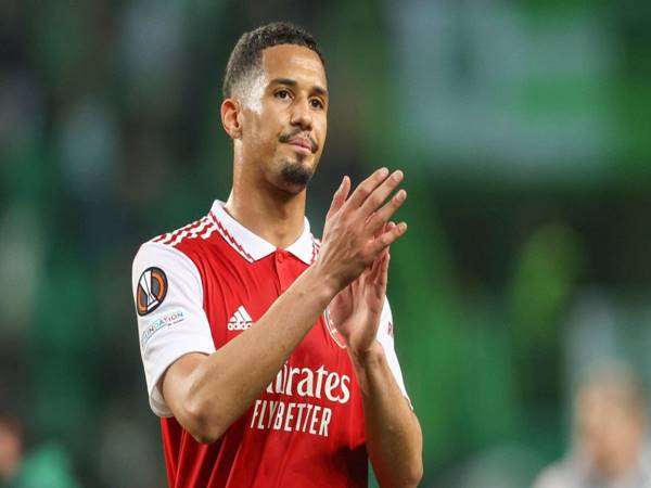 William Saliba là ai? Sự nghiệp và phong cách chơi bóng