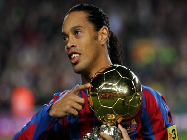 Sự nghiệp câu lạc bộ của Ronaldinho