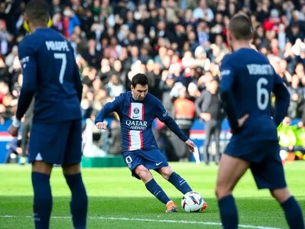 Bàn thắng xa nhất trong sự nghiệp Messi: Cú sút từ gần 60m