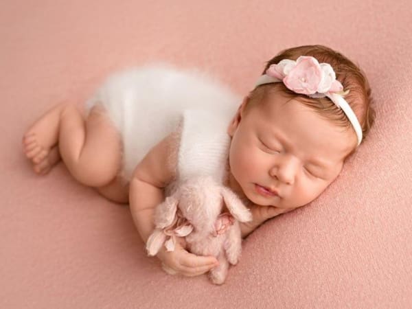 Giải mã chi tiết ý nghĩa tên Minh Thư